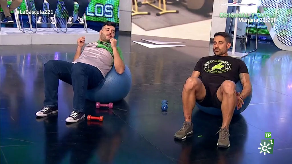 Estos son los ejercicios de abdominales para conseguir una "tableta de