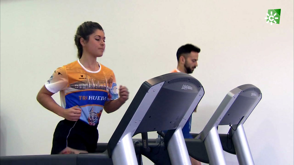 Salud al día Ventajas y desventajas de correr en cinta o en la calle