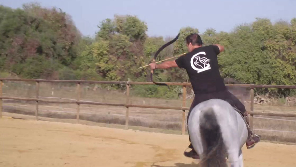 Tiro con arco al galope