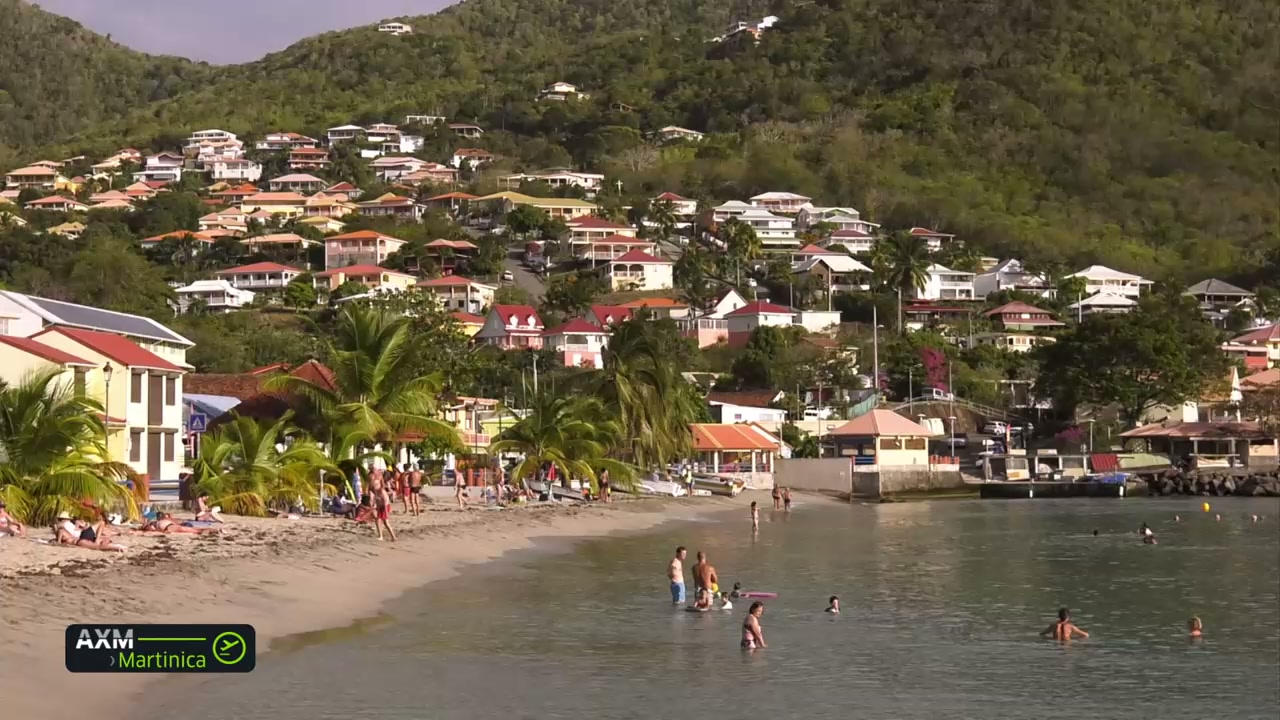 Pueblo a la orilla del mar