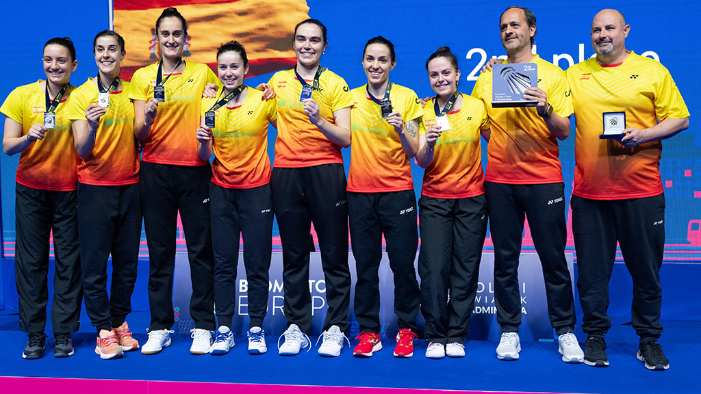 Plata histórica de la selección femenina de bádminton en el Campeonato