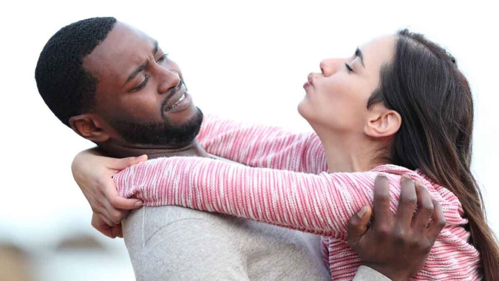 Cafelito y beso: ¿Serías capaz de besar a un ex para cumplir tus sueños?