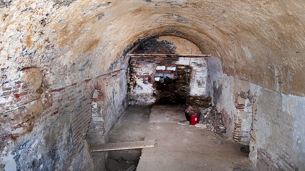 Investigación en los Baños Árabes de Churriana de la Vega, Granada Investigación en los Baños Árabes de Churriana de la Vega, Granada