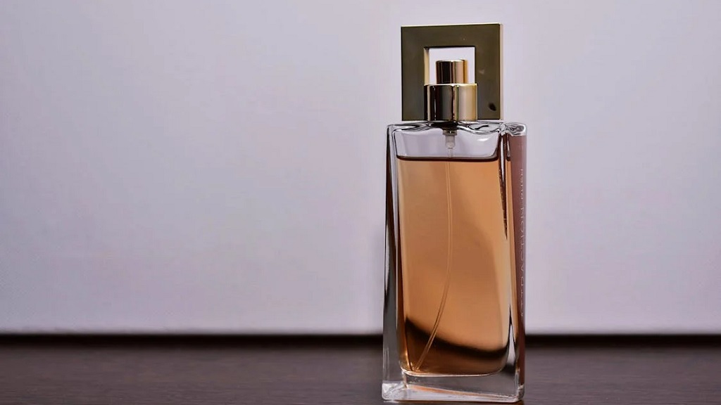 ¿Habría que prohibir usar perfumes en espacios públicos?