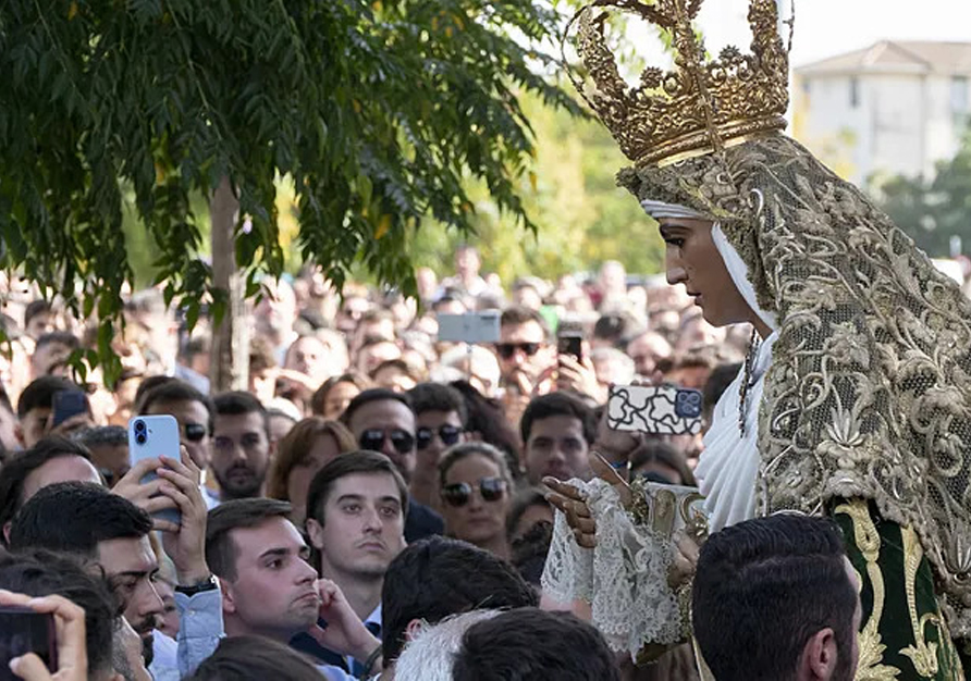 Así es la marcha del pregón. La Misión de la Esperanza